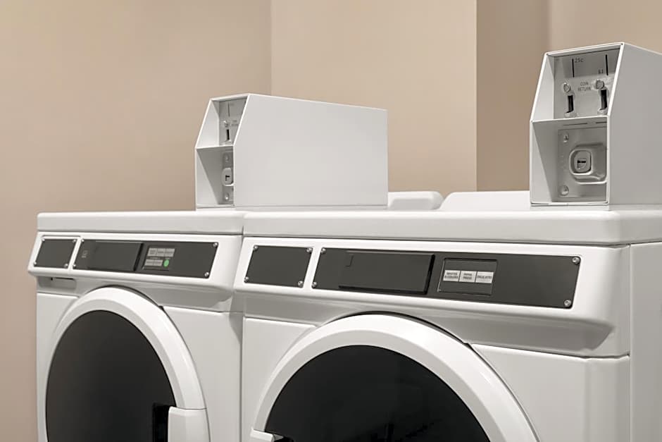 Country Inn & Suites by Radisson, Belleville, ON