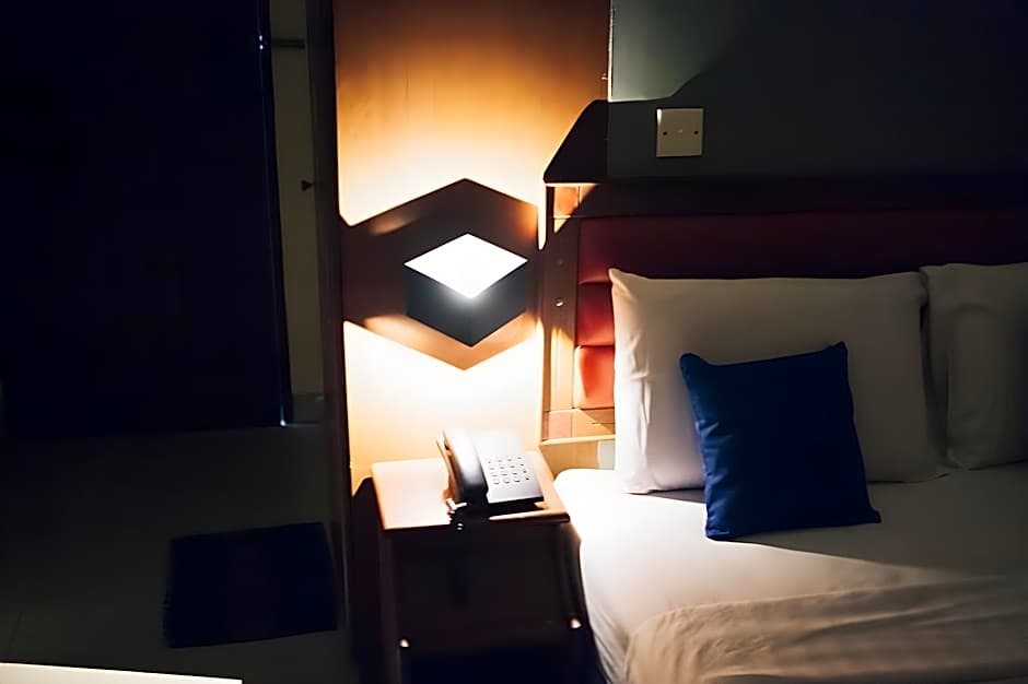 Gloris Hotel