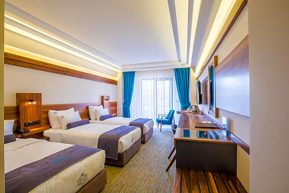 Karpalas City Hotel & Spa
