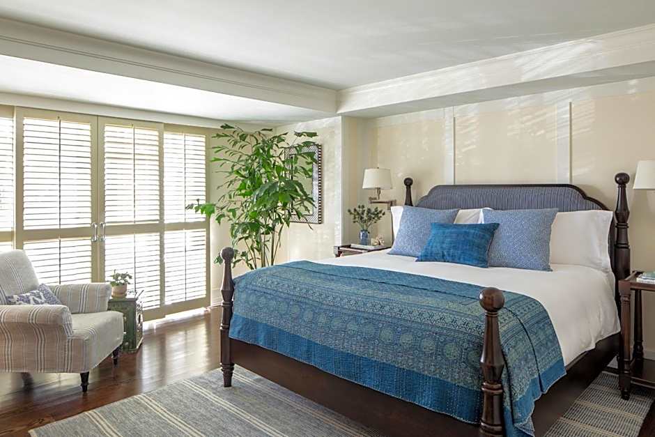Photo 1 of 4 of 1 Bedroom Suite