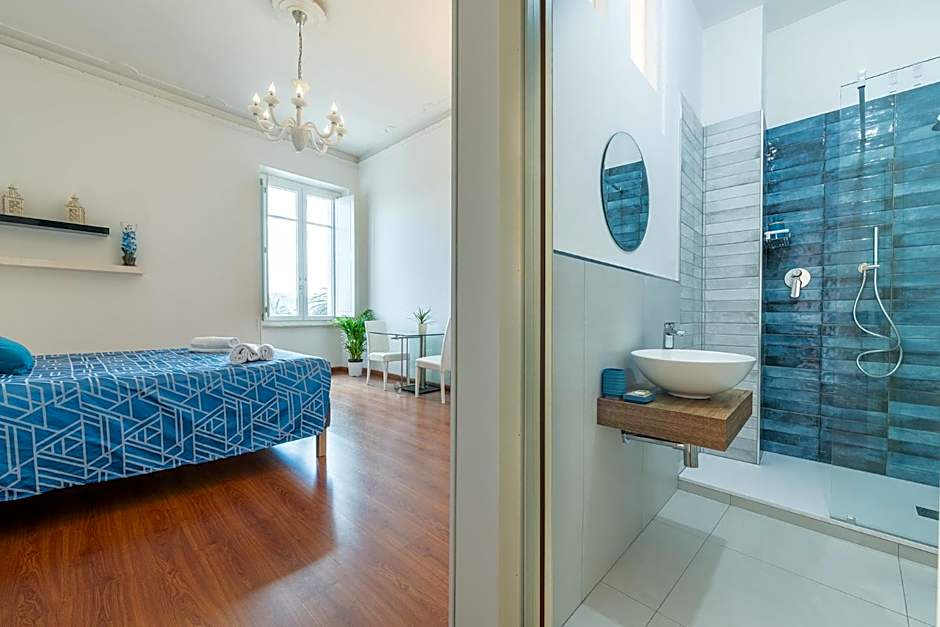 Blanco Rooms