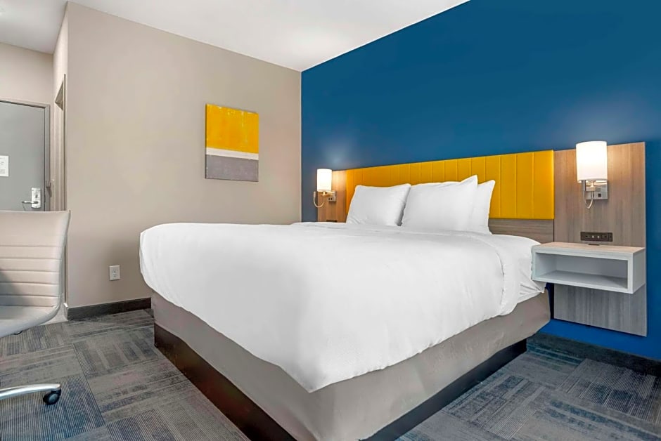 Comfort Inn & Suites