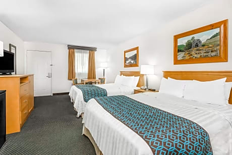 2 Queen Beds Smoking