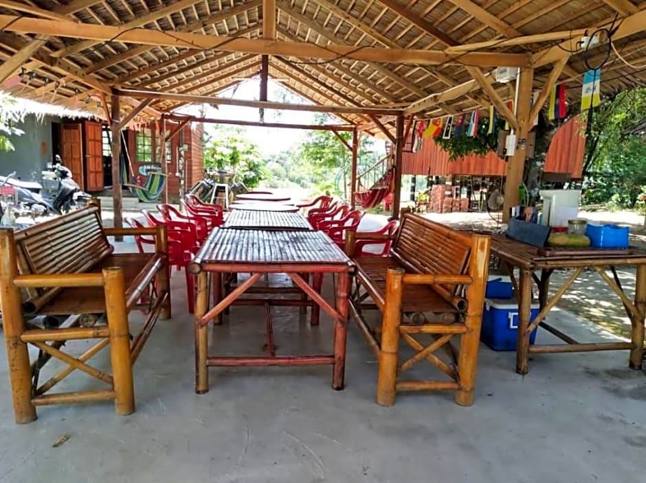 Betik Garden Home