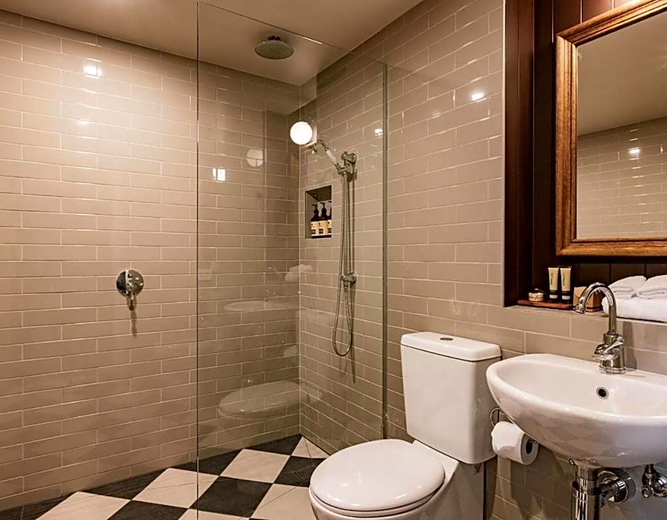 Hadley's Orient Hotel