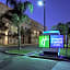 Holiday Inn Express Hotel & Suites Bakersfield Central By IHG