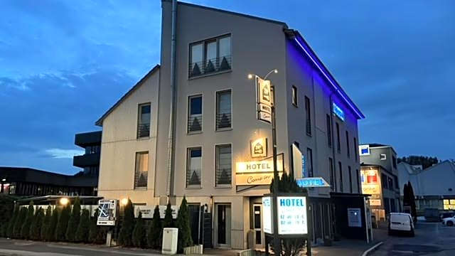 Photo 1 of 50 of Hotel Come In