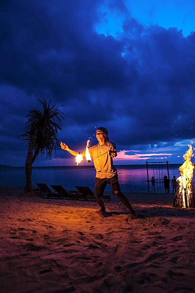 Island View Bar & Bungalow