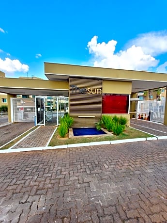The Sun Resort By Rei dos Flats