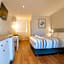 Bay House Motel