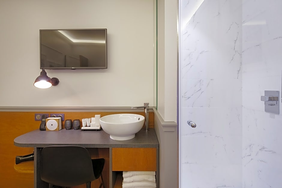 Hotel Petit Lafayette