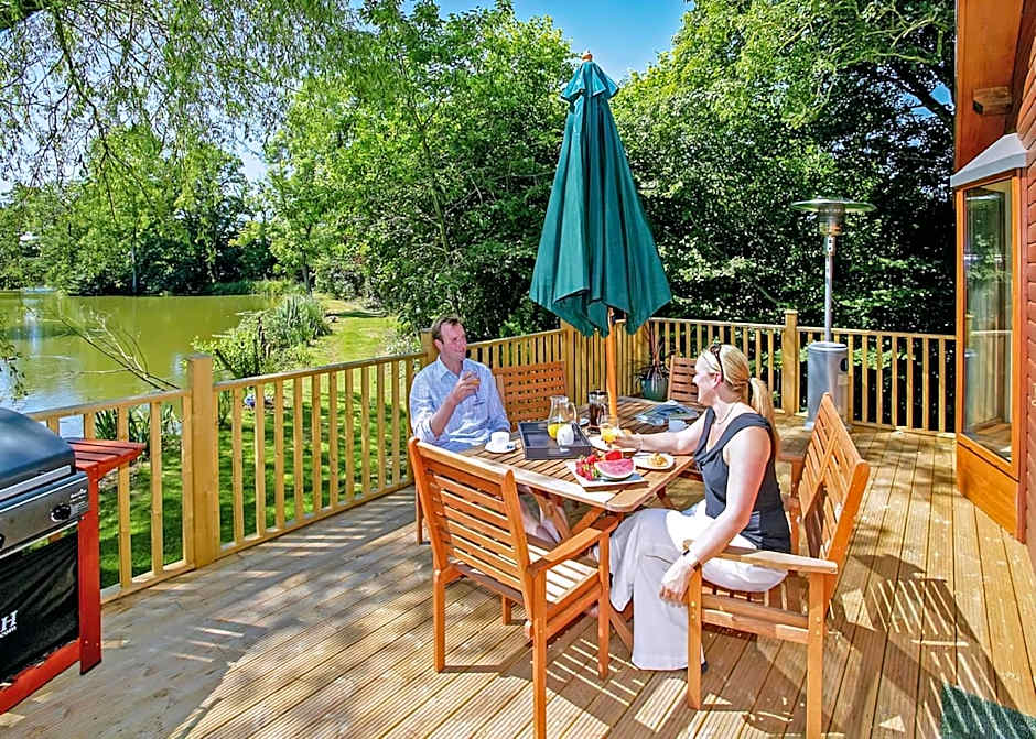 Upton Lakes Lodges