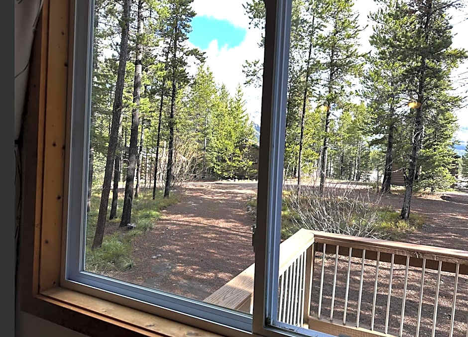 Summit Mountain Lodge and Steakhouse