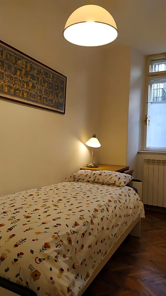 Appartamento in centro con wifi e posto auto in garage