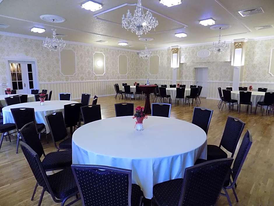 Heidehotel Jagdhof Dobra GmbH