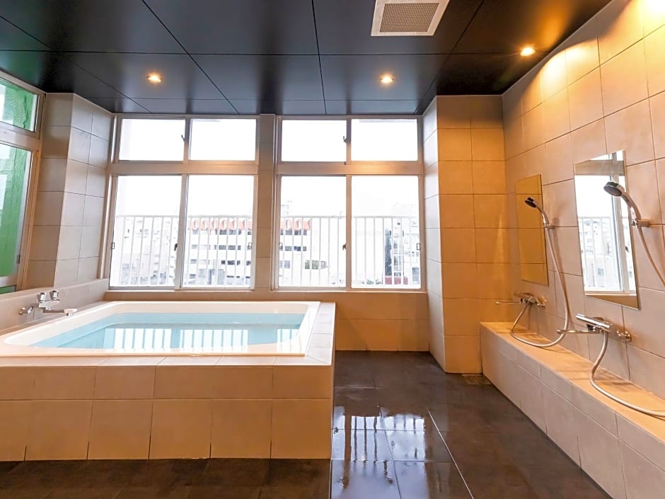 CABIN and HOTEL CONSTANT NAHA