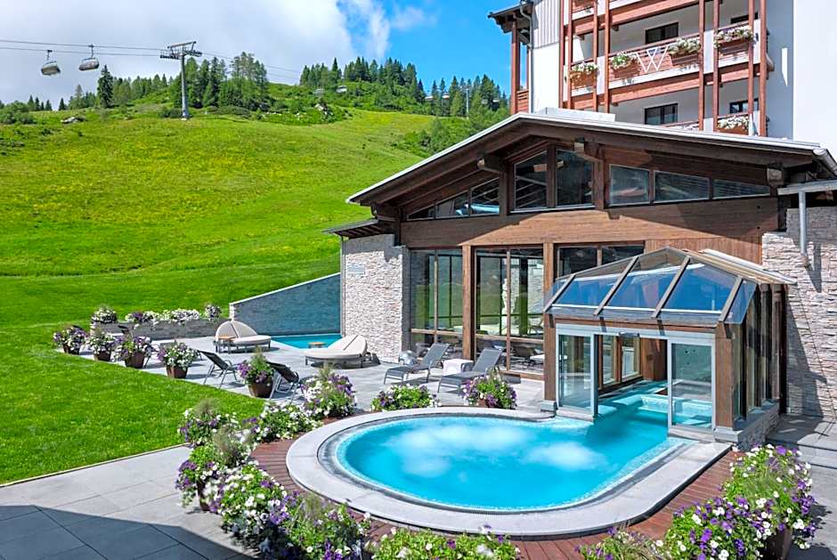 Hotel Wulfenia 4S - Adults Only