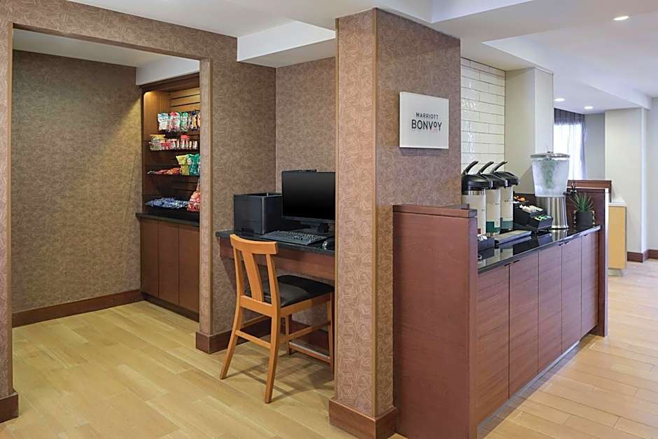 Fairfield Inn & Suites by Marriott Rochester East