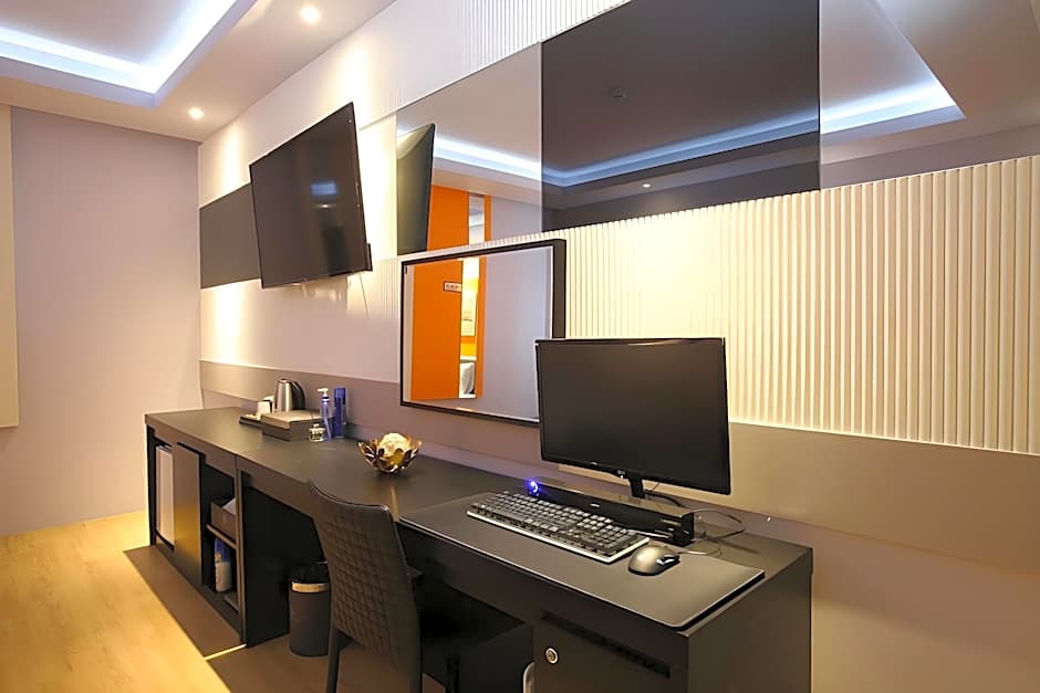 Gimpo Pentastar Hotel