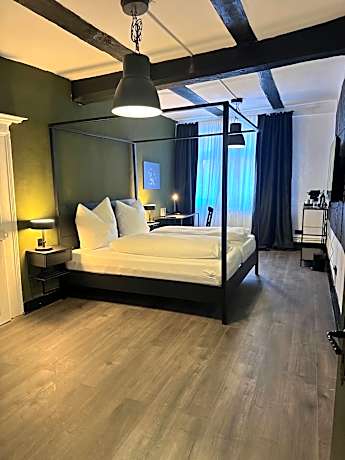 Double Room with Private External Bathroom