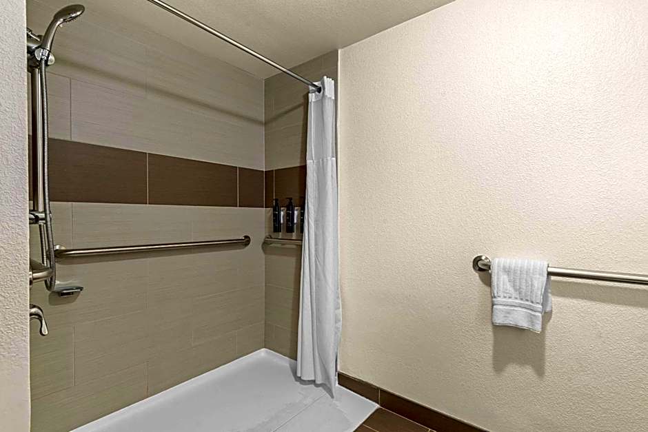 Hotel Concord Syracuse, Ascend Hotel Collection