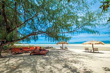 All At Sea Beach Resort