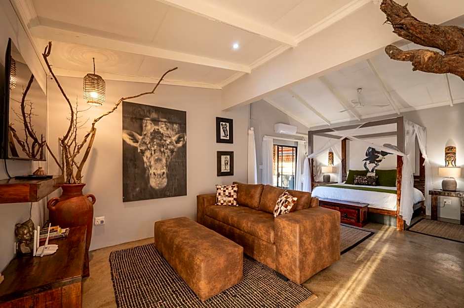 Foxy Crocodile Bush Lodge & Kruger Safari's - No Loadshedding