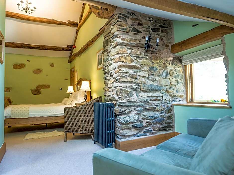 The Wayside and Whisky Barn