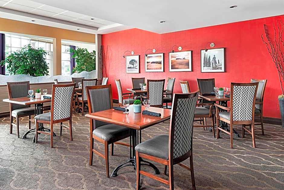 Four Points by Sheraton Hotel & Suites London