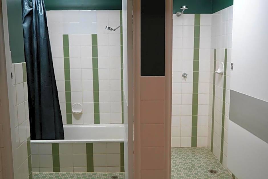 O'Shea's Royal Hotel