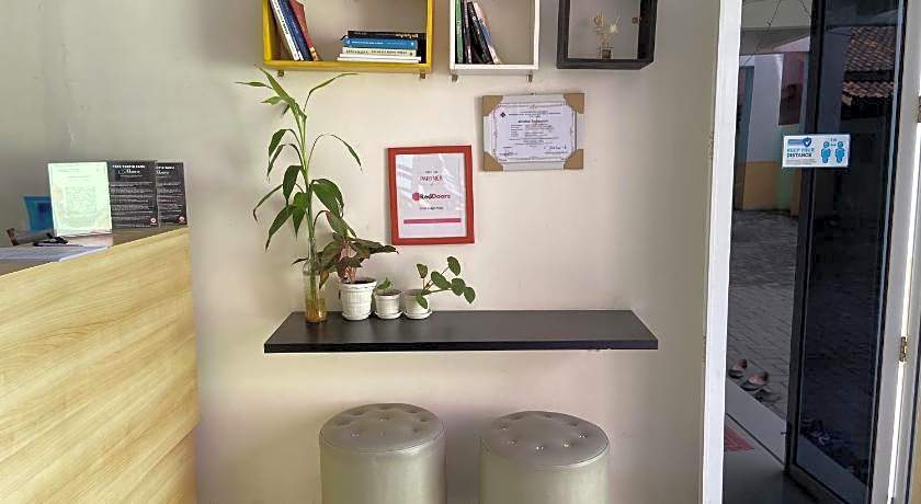 RedDoorz near RSUD Margono Purwokerto 3