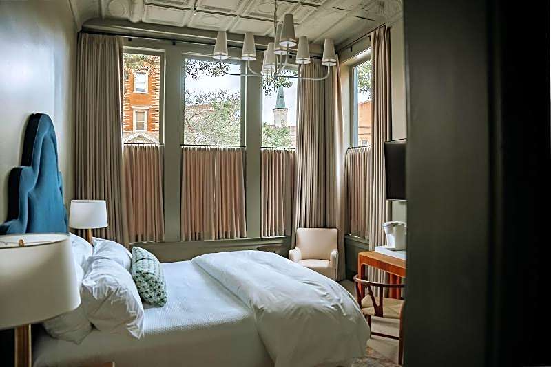The Woodward Hotel