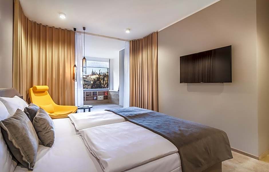 Photo 1 of 7 of Deluxe 1 Double Bed or 2 Beds, Castle View