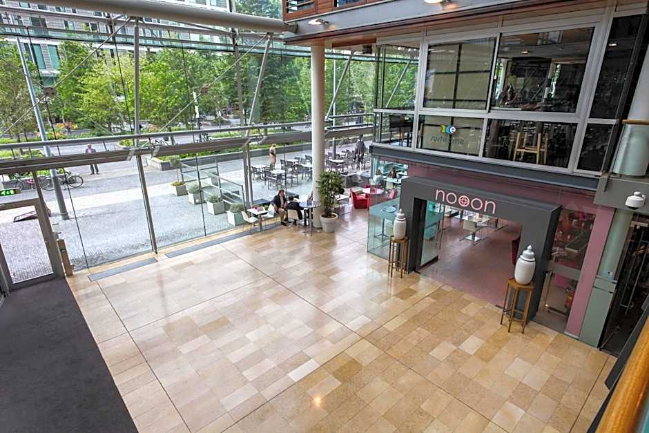 Qbic Hotel WTC Amsterdam