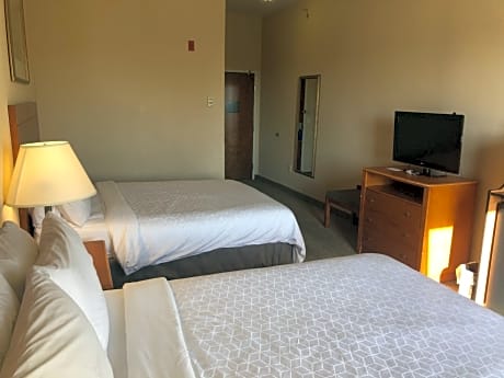 Suite Accessible Two Queen Beds