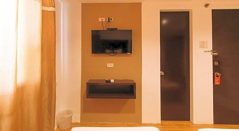 RedDoorz @ Junquera Extension Cebu