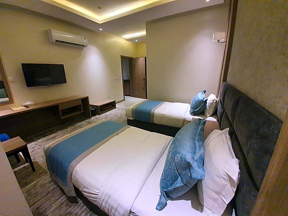 grand silverton hotel