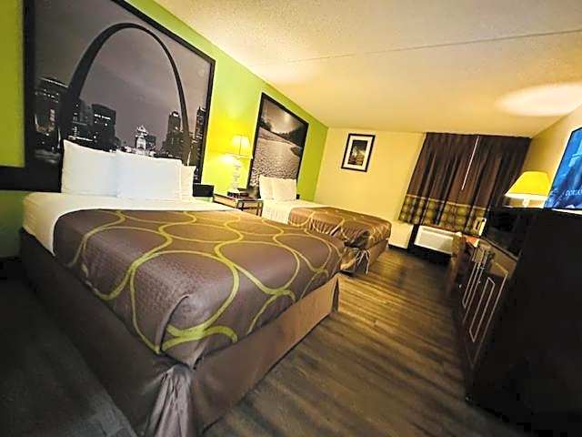 Super 8 by Wyndham Branson/Andy Williams Theatre