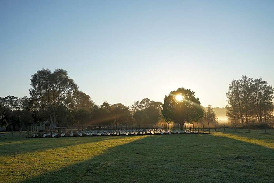 Narangba Motel (formerly Brisbane North B&B and Winery)