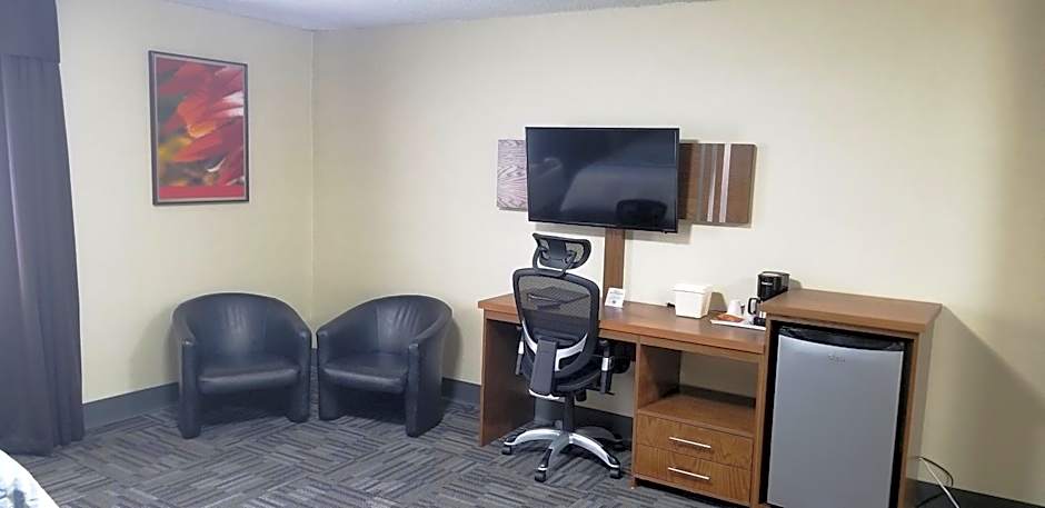 Baymont by Wyndham Montreal Airport