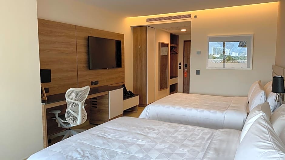 Holiday Inn & Suites Puerto Vallarta Marina & Golf By IHG