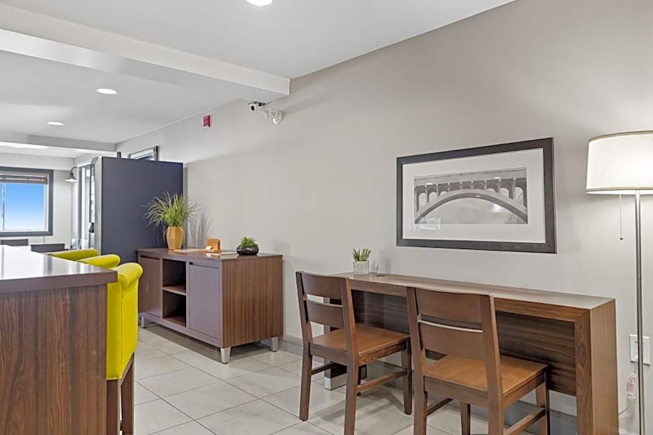 Country Inn & Suites by Radisson, Saskatoon, SK