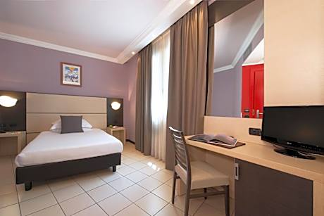 Double Room with French Bed