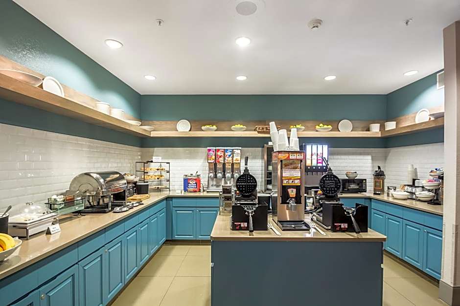 Country Inn & Suites by Radisson, Fond du Lac, WI