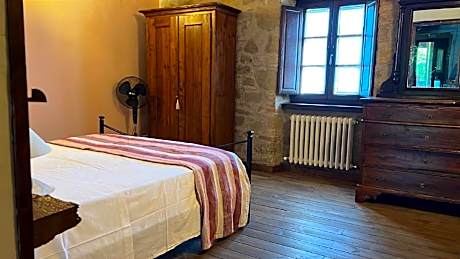 Classic Quadruple Room