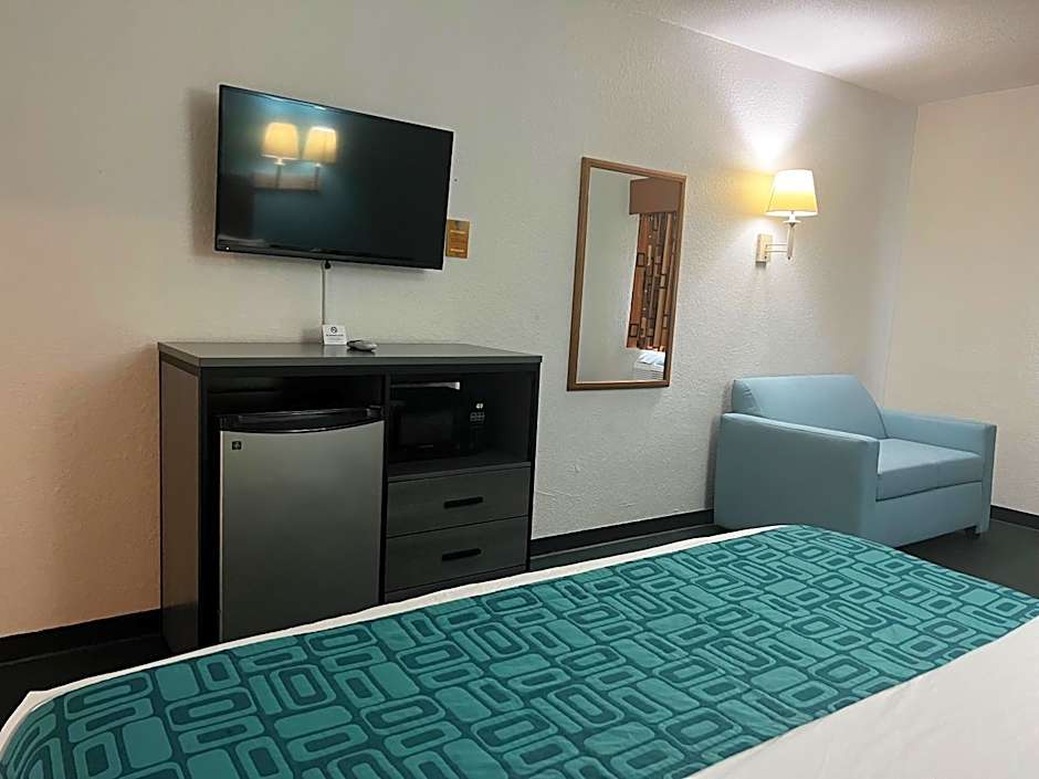 Howard Johnson by Wyndham Galveston