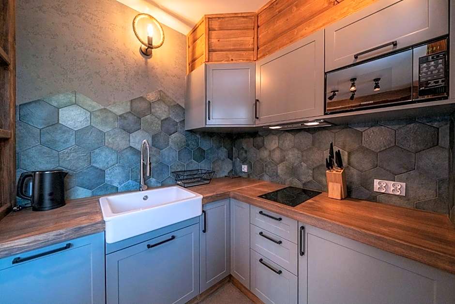 Mountain Shelter Apartments