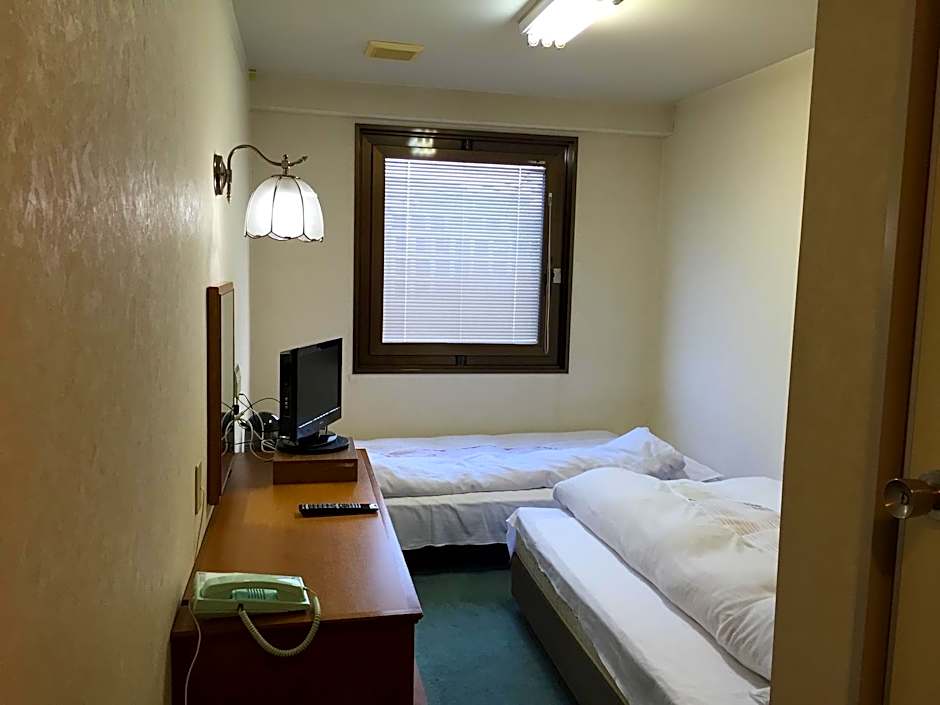 Aoi Business Hotel