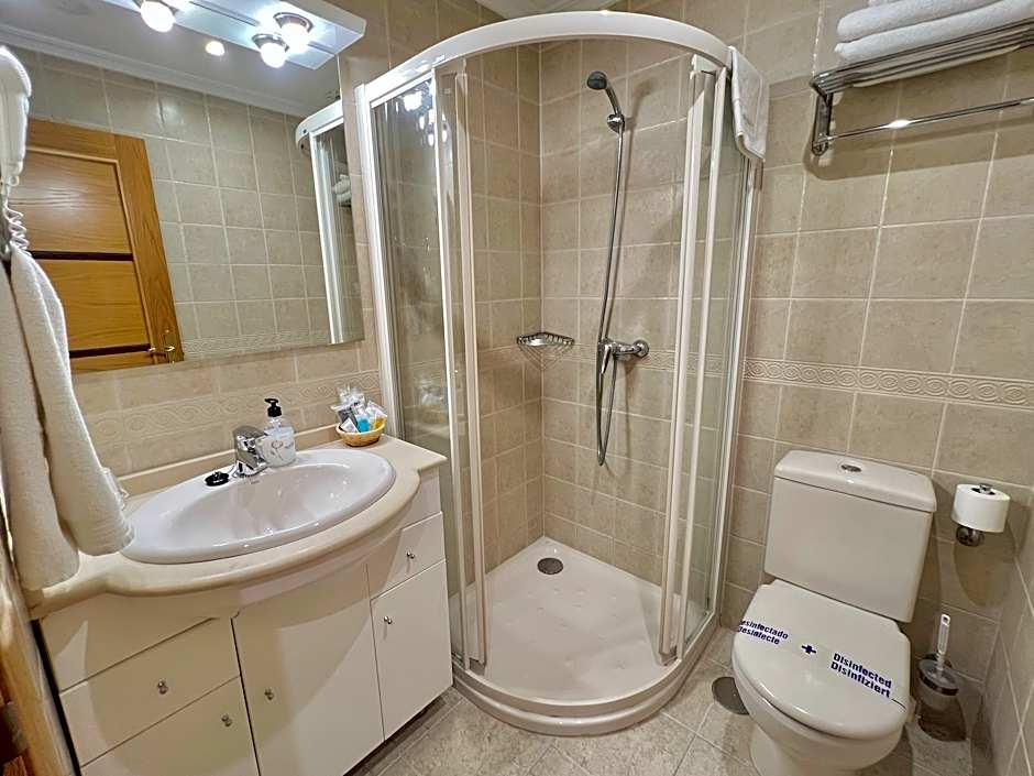 Photo 1 of 8 of 1 Bedroom Apartment