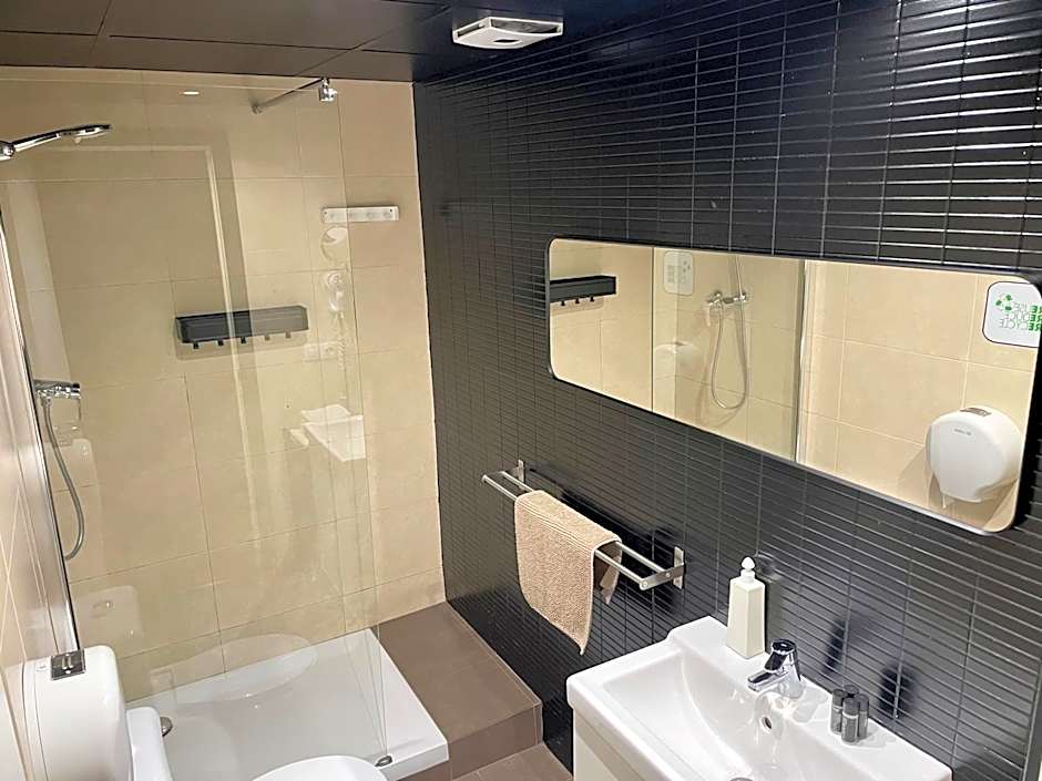 MD Modern Hotel - Jardines